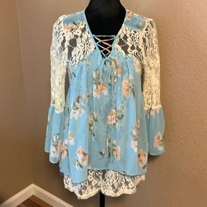 Ryu vintage lace top. Size M